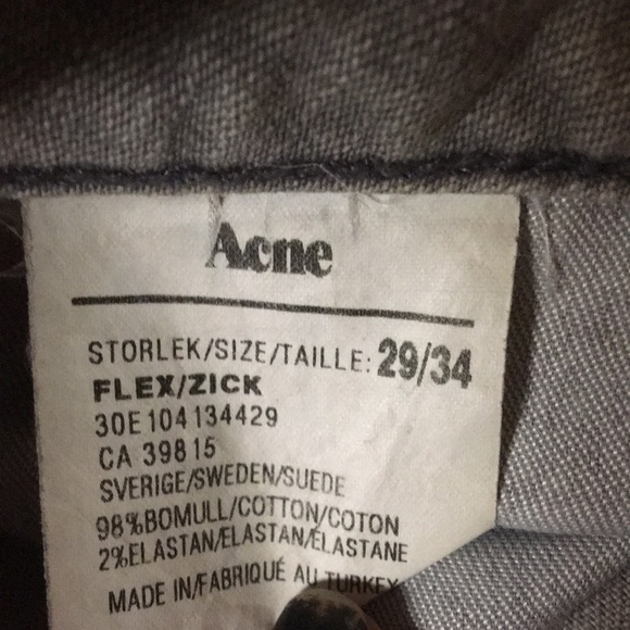 ACNE - Picture 4 of 7